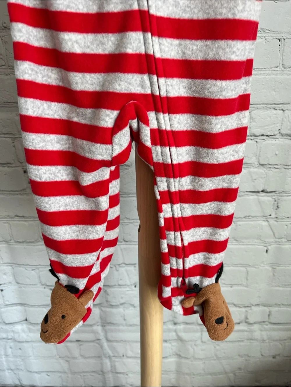 ⭐️⭐️PICK 5 / $20 Carter's Red & White Striped Reindeer Footed One-Piece for Kids